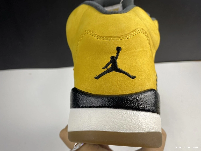  454783-701 Jordan Tokyo  Air 1115